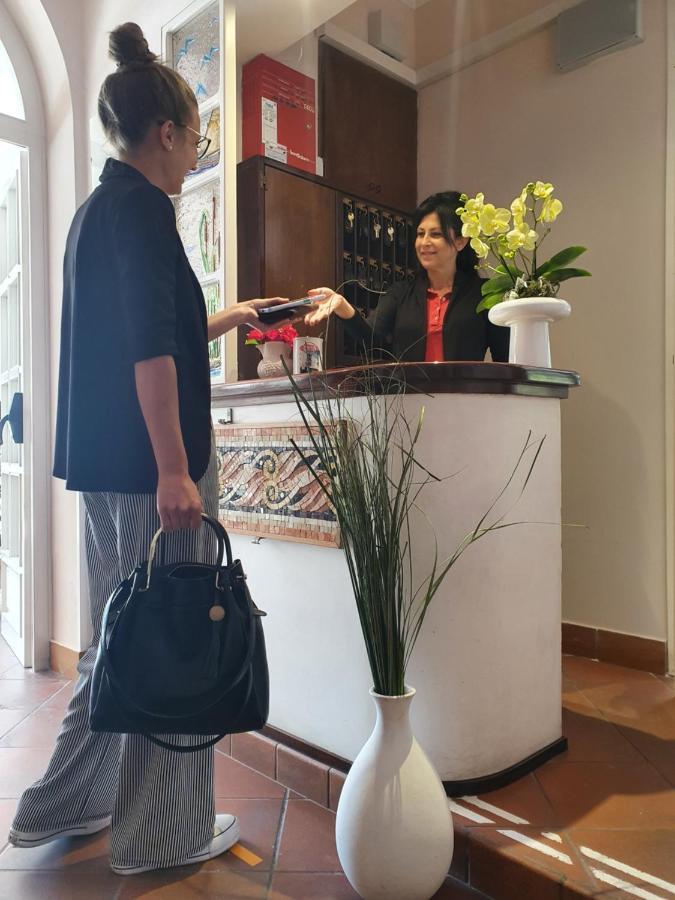 Mirella-nuova Gestione Hotel Grado